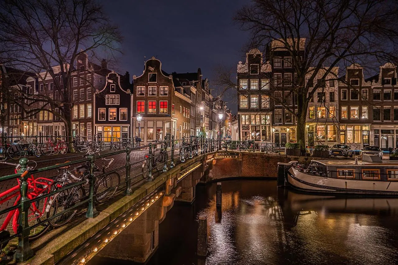 Leidse Square 5 Star Luxury Apartment Amsterdam Bed & Breakfast